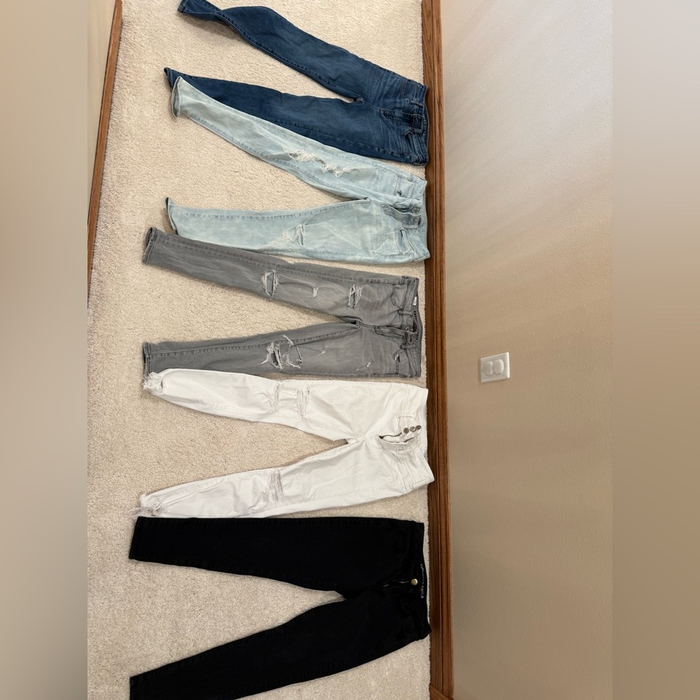5 American Eagle Women's Jeans